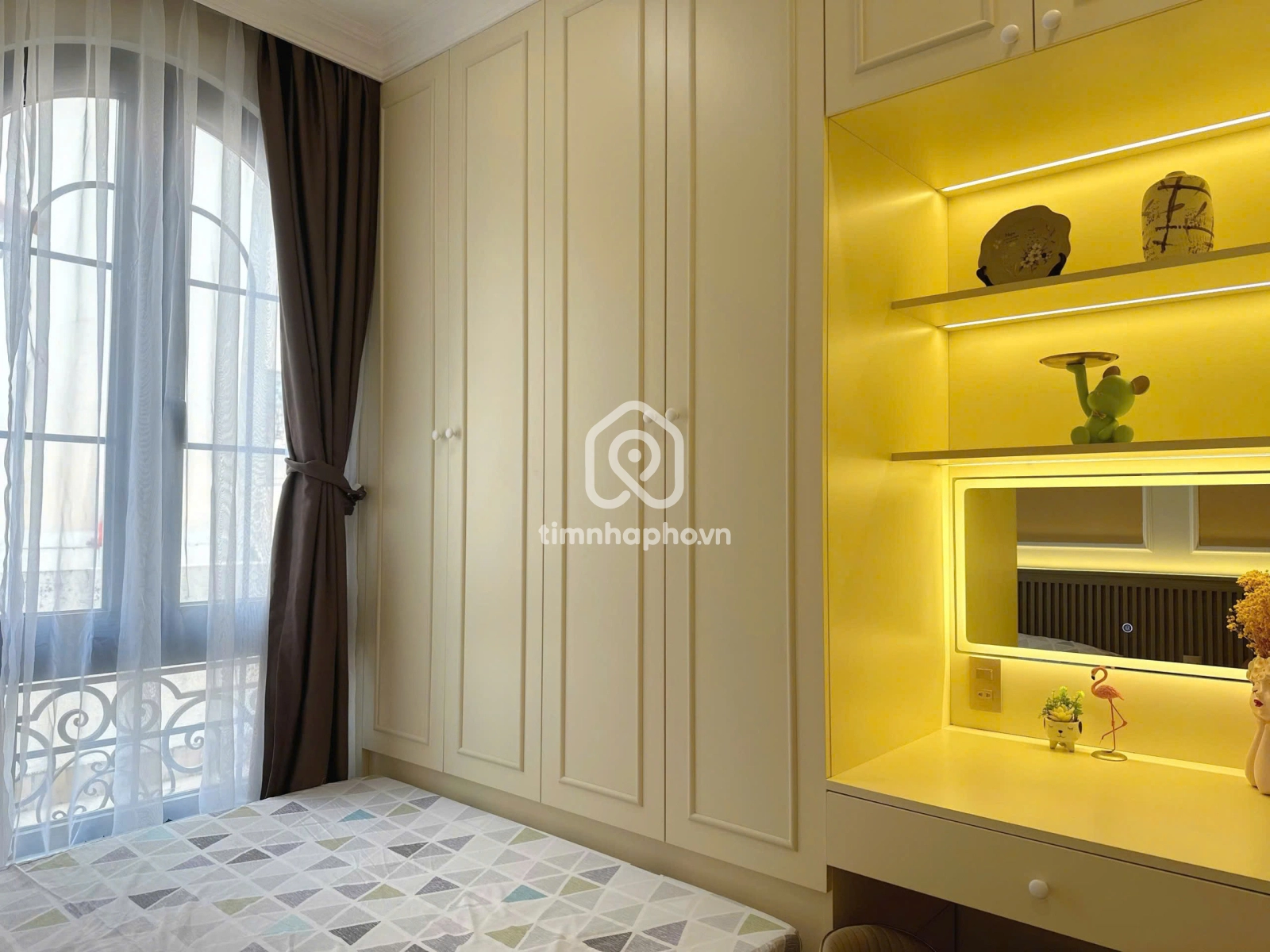 489a/21/90 Đường Huỳnh Văn Bánh, Phường 13, Phú Nhuận