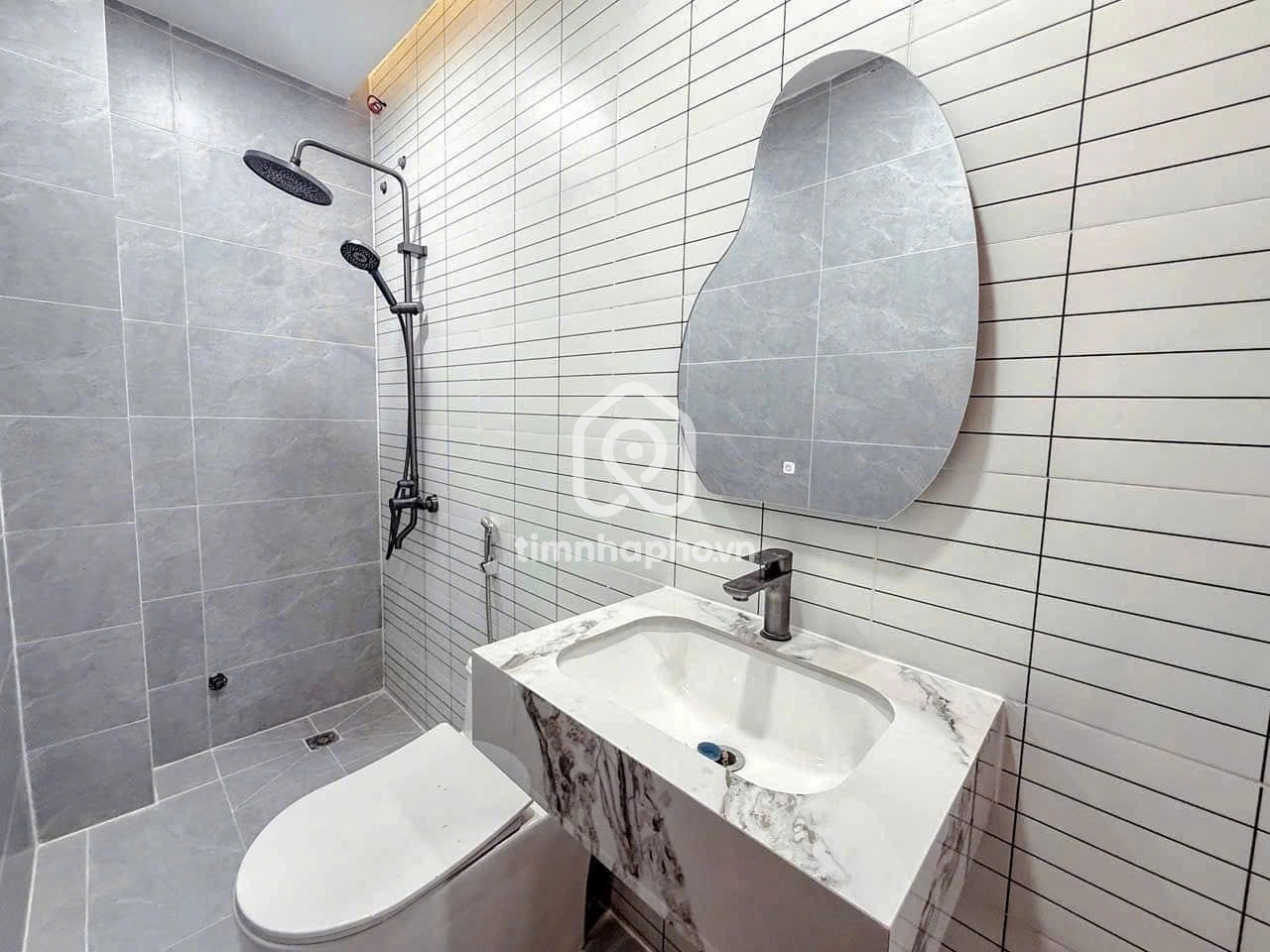 186/35 Đường Trần Quang Khải, Phường Tân Định, Quận 1