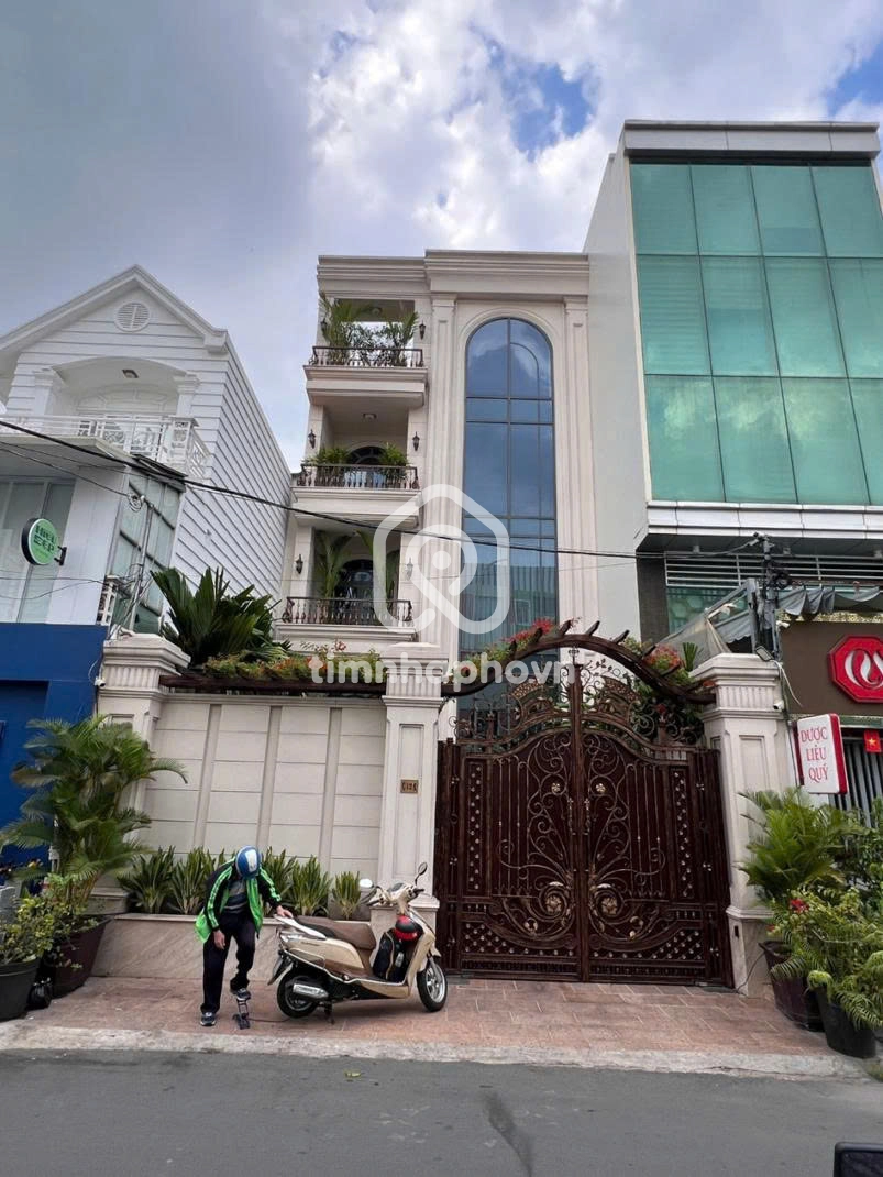 U12A Đường Bạch Mã, Phường 15, Quận 10