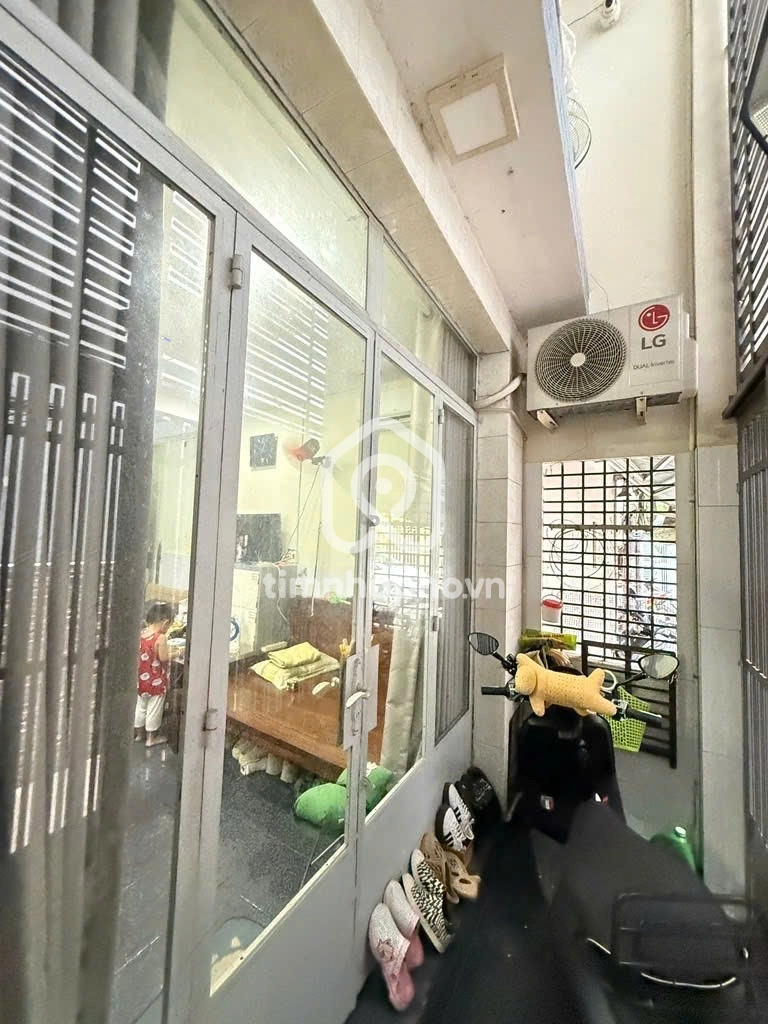 232/8/2 Đường Nhật Tảo, Phường 9, Quận 10