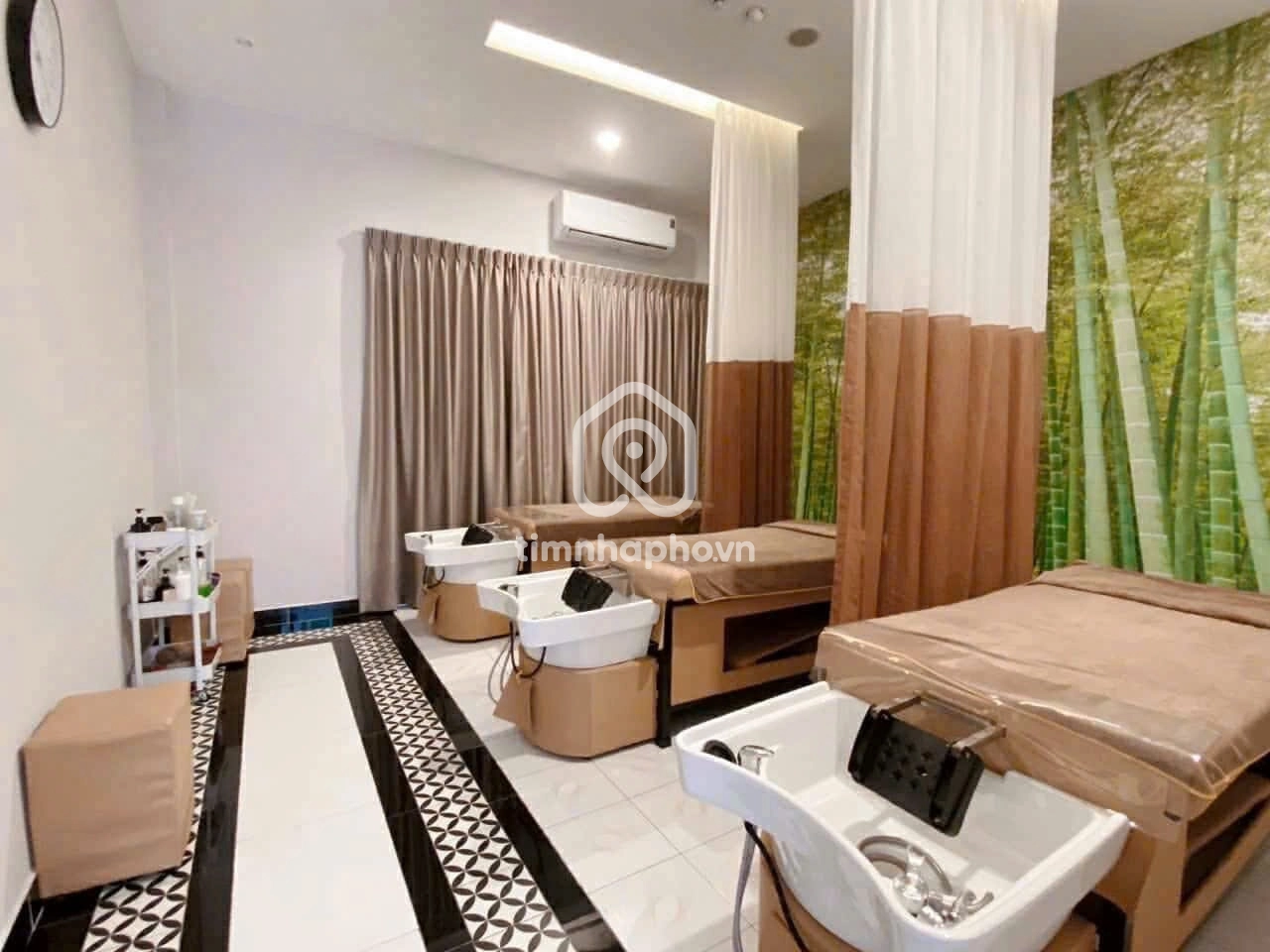700 Đường Âu Cơ, Phường 14, Tân Bình