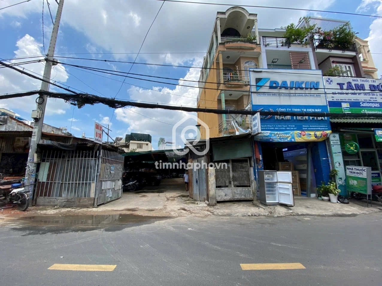 90-92 Đường Nguyên Hồng, Phường 11, Bình Thạnh