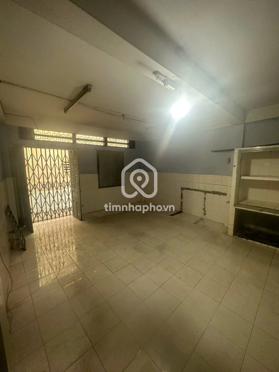 1052/24 Đường Lạc Long Quân, Phường 8, Tân Bình