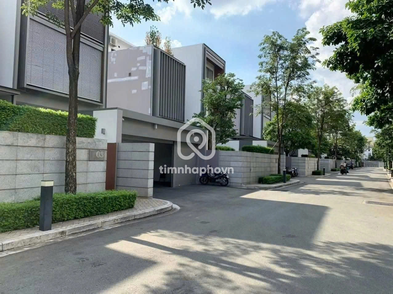 135 Đường Nguyễn Văn Hưởng, Phường Thảo Điền, Thủ Đức