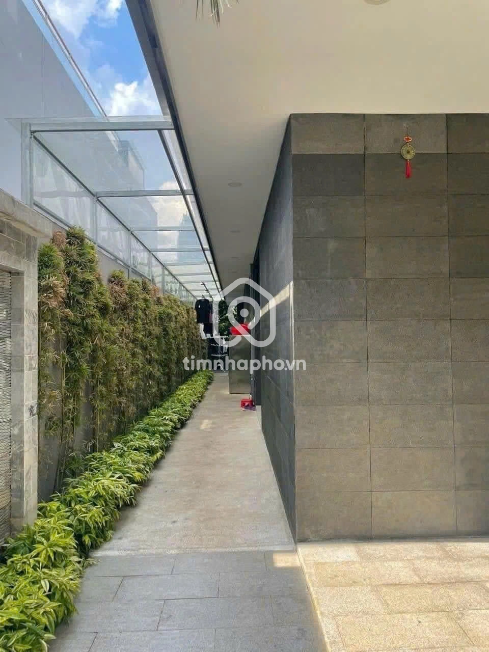 135 Đường Nguyễn Văn Hưởng, Phường Thảo Điền, Thủ Đức