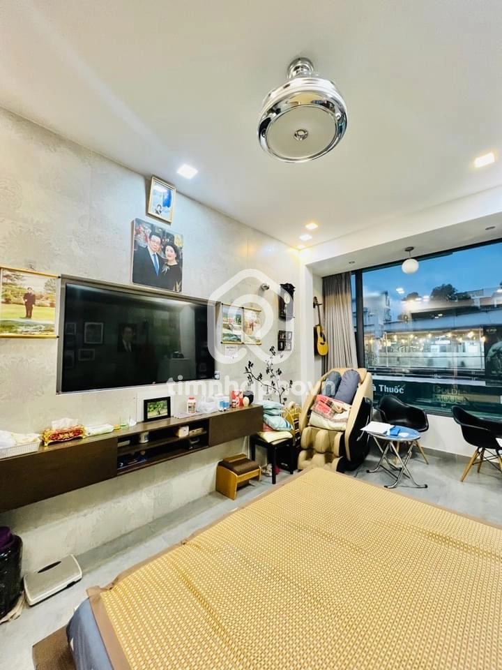 24 Đường Đặng Văn Ngữ, Phường 10, Phú Nhuận