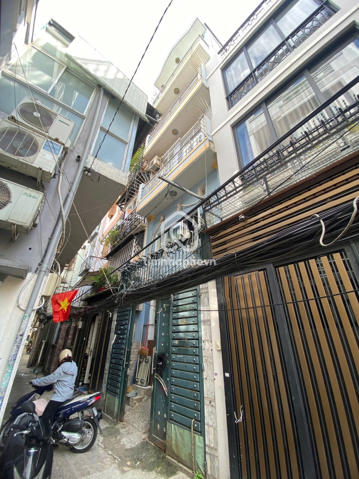 18/117b Đường Trần Quang Diệu, Phường 14, Quận 3