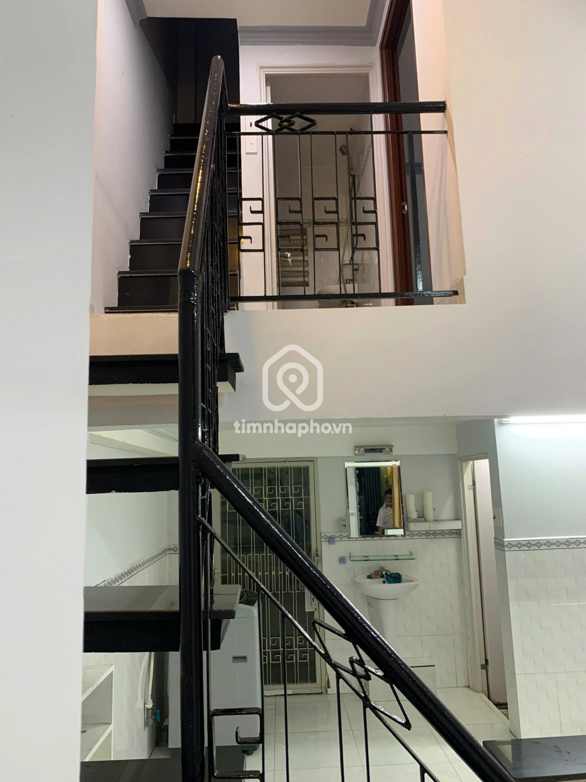 184/10 Đường Lý Chính Thắng, Phường 9, Quận 3