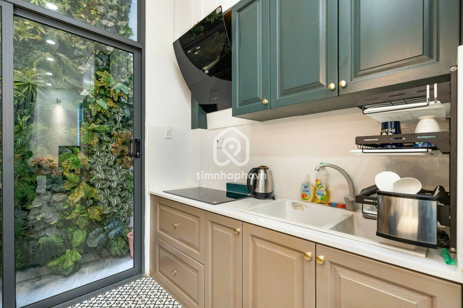 2/8I2 Đường Nguyễn Thị Minh Khai, Phường Đa Kao, Quận 1