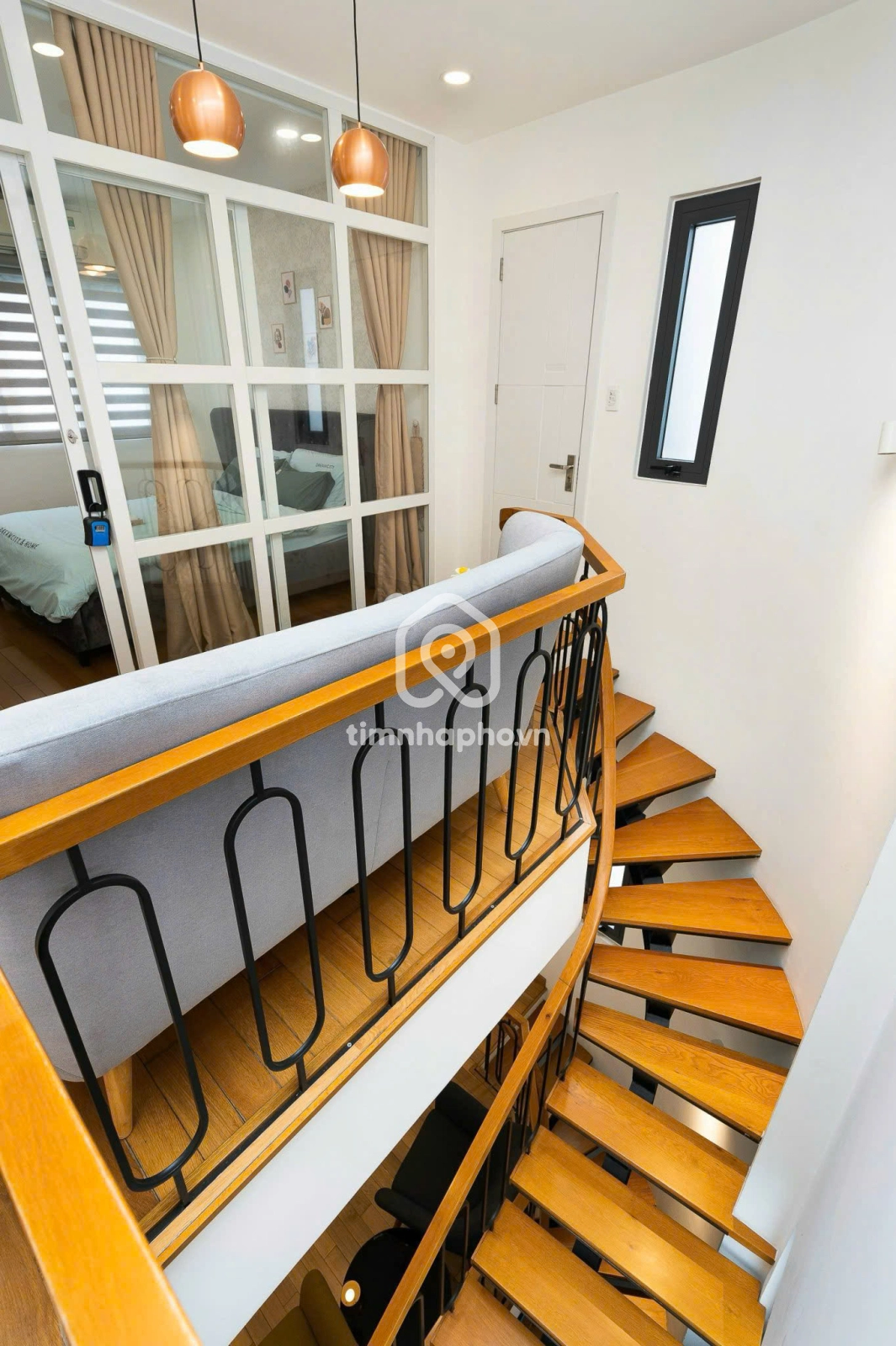 2/8I2 Đường Nguyễn Thị Minh Khai, Phường Đa Kao, Quận 1