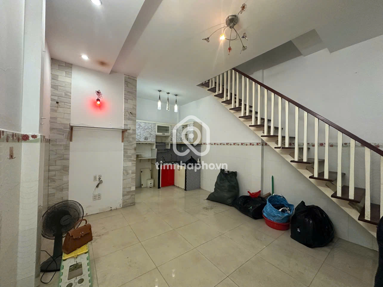 453KA/100B Đường Lê Văn Sỹ, Phường 12, Quận 3