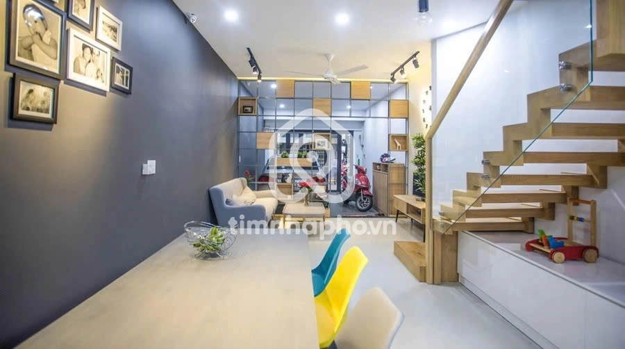 9/12 Đường Lý Văn Phức, Phường Tân Định, Quận 1