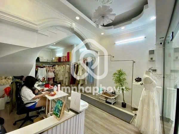 30 Đường Hoa Huệ, Phường 7, Phú Nhuận