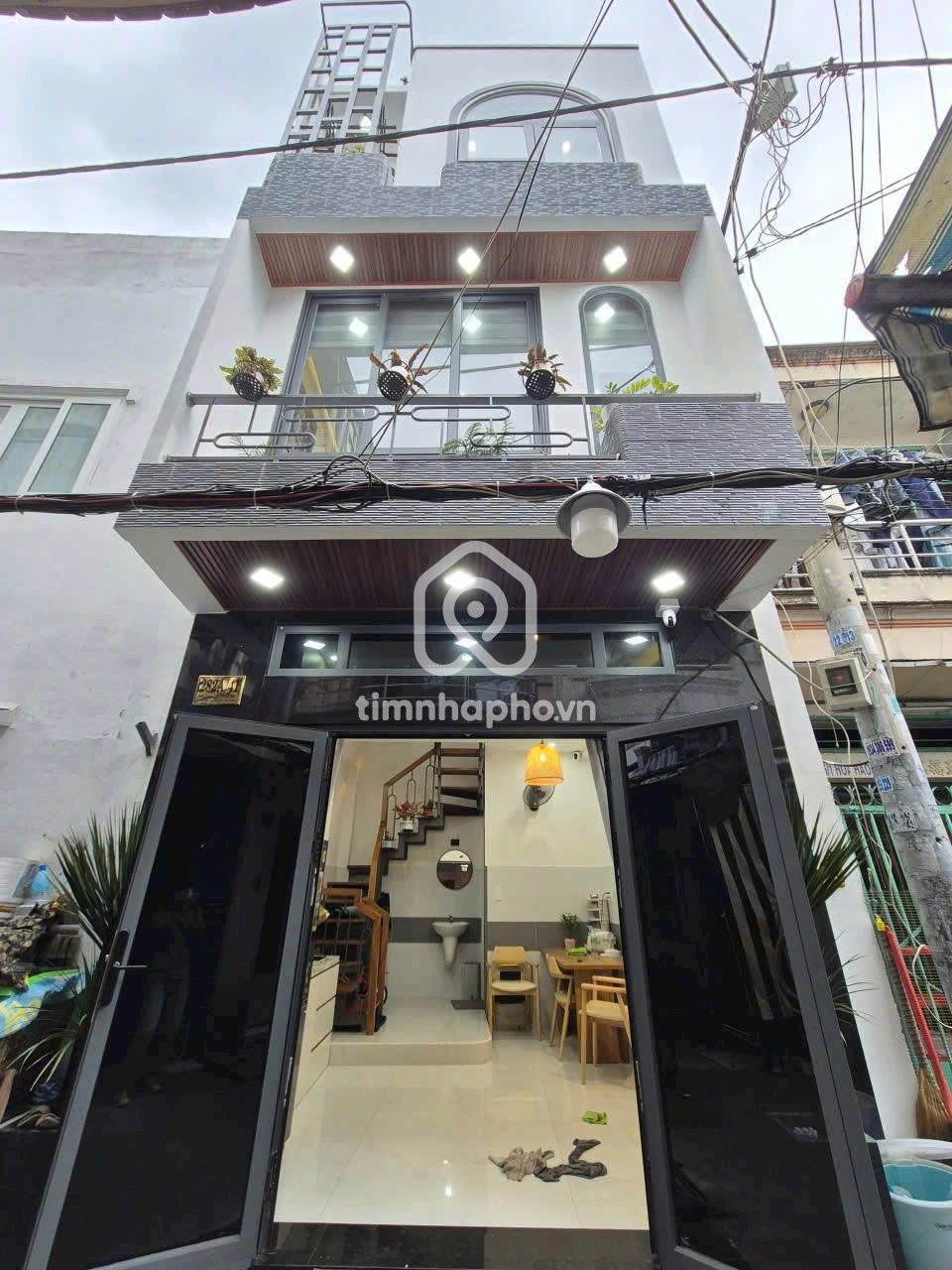 282A/41 Đường Nguyễn Tri Phương, Phường 4, Quận 10