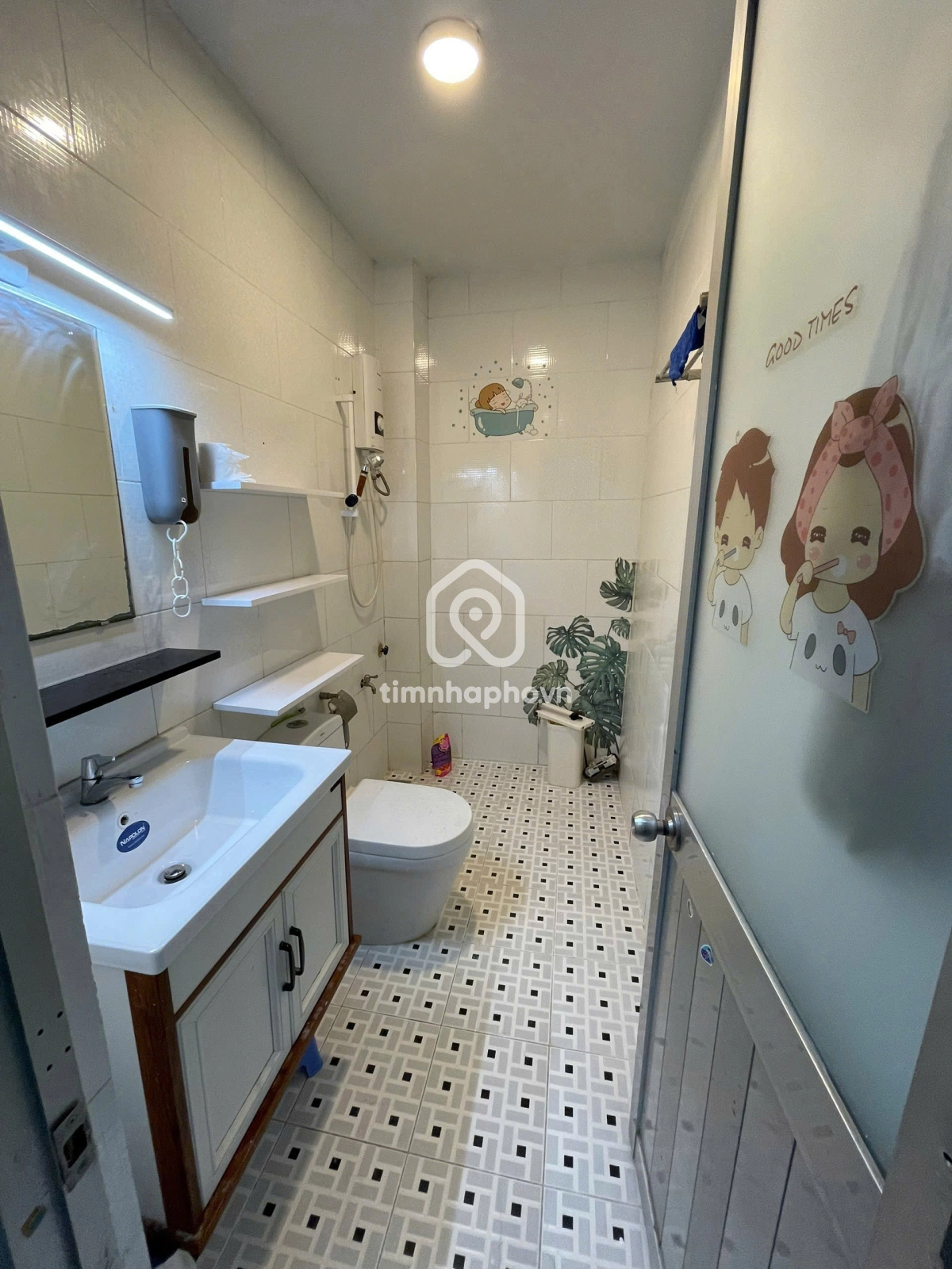 102/37/13 Đường Bình Long, Phường Phú Thạnh, Tân Phú