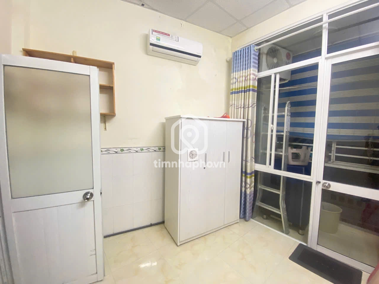 212/170/86A Đường Nguyễn Văn Nguyễn, Phường Tân Định, Quận 1