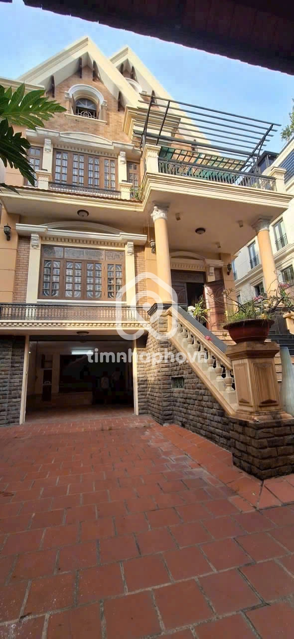 204/8 Đường Nguyễn Văn Hưởng, Phường Thảo Điền, Thủ Đức