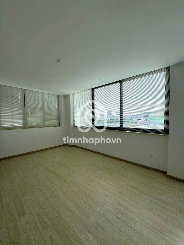 27 Đường Nguyễn Văn Nguyễn, Phường Tân Định, Quận 1