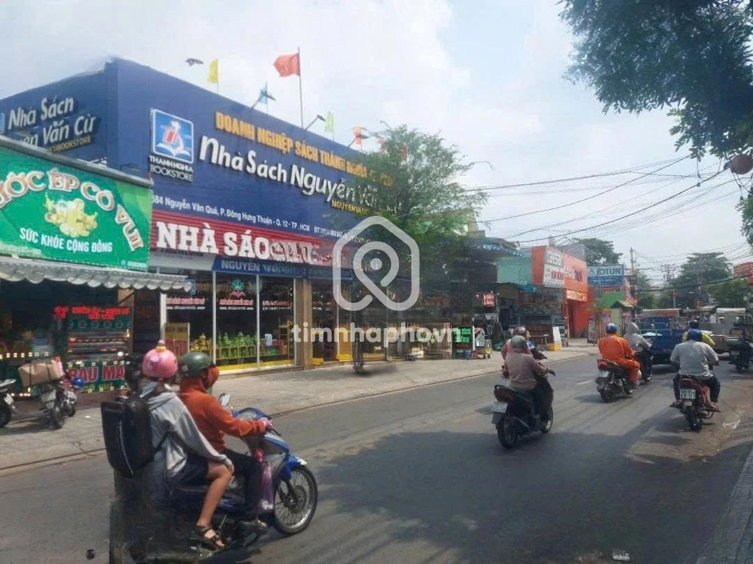 684 Đường Nguyễn Văn Quá, Phường Đông Hưng Thuận, Quận 12