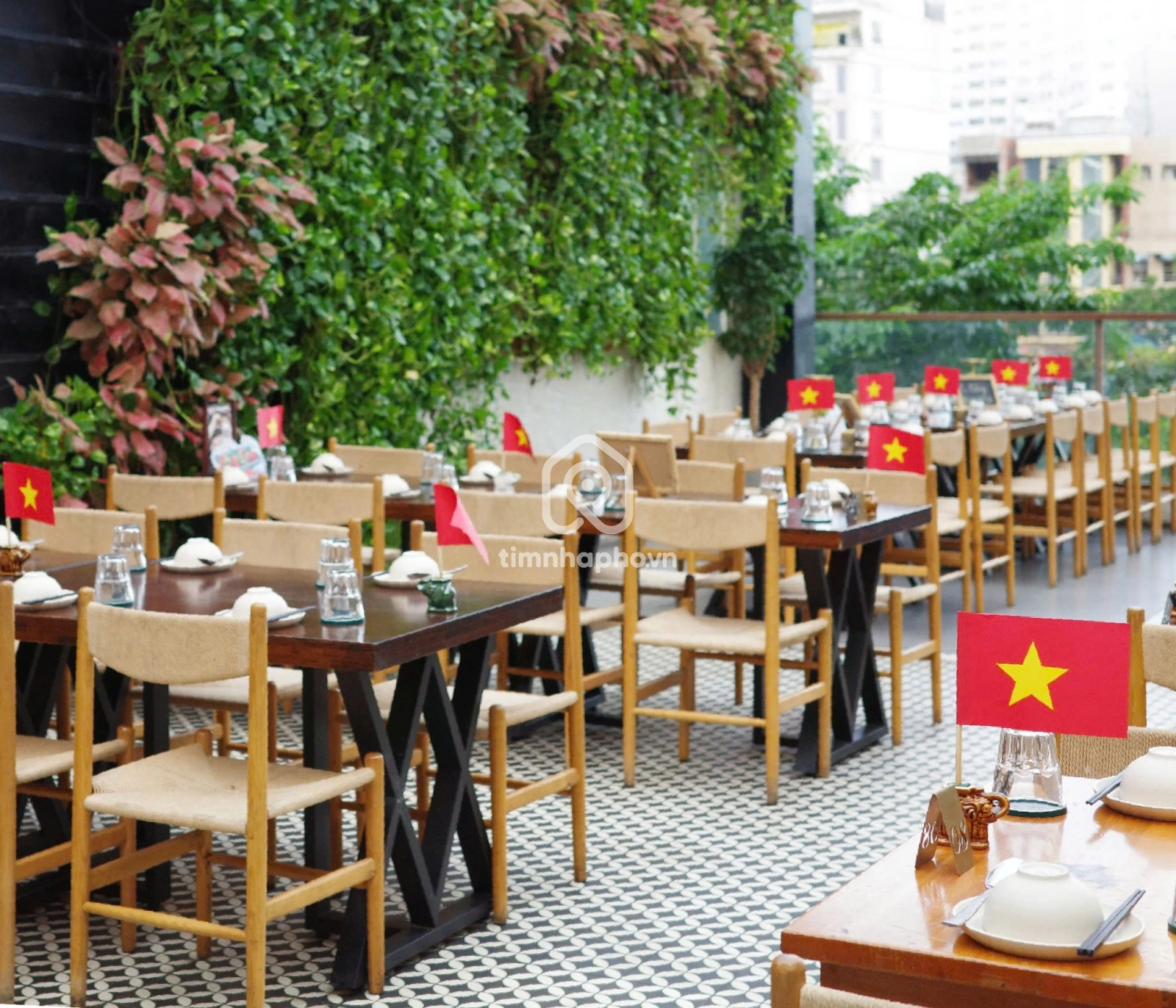 318-320 Đường Võ Văn Kiệt, Phường Cầu Kho, Quận 1