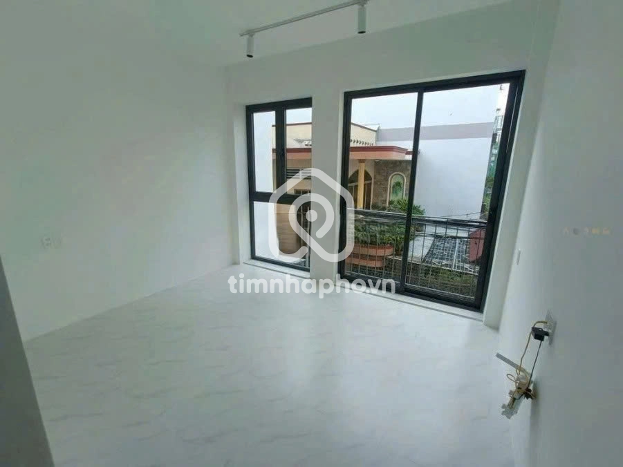 82A Đường Phó Đức Chính, Phường 1, Bình Thạnh