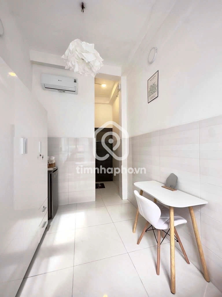 379/7 Đường Huỳnh Văn Bánh, Phường 11, Phú Nhuận