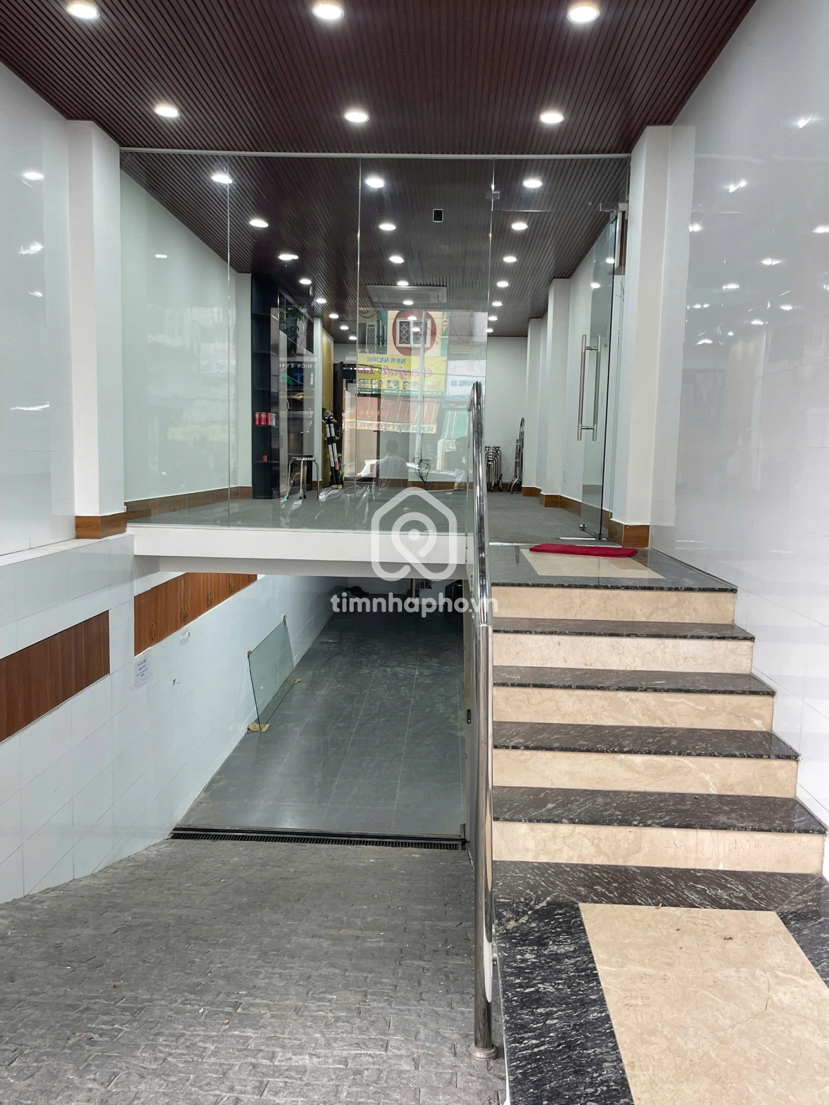 303 Đường Nguyễn Gia Trí, Phường 25, Bình Thạnh