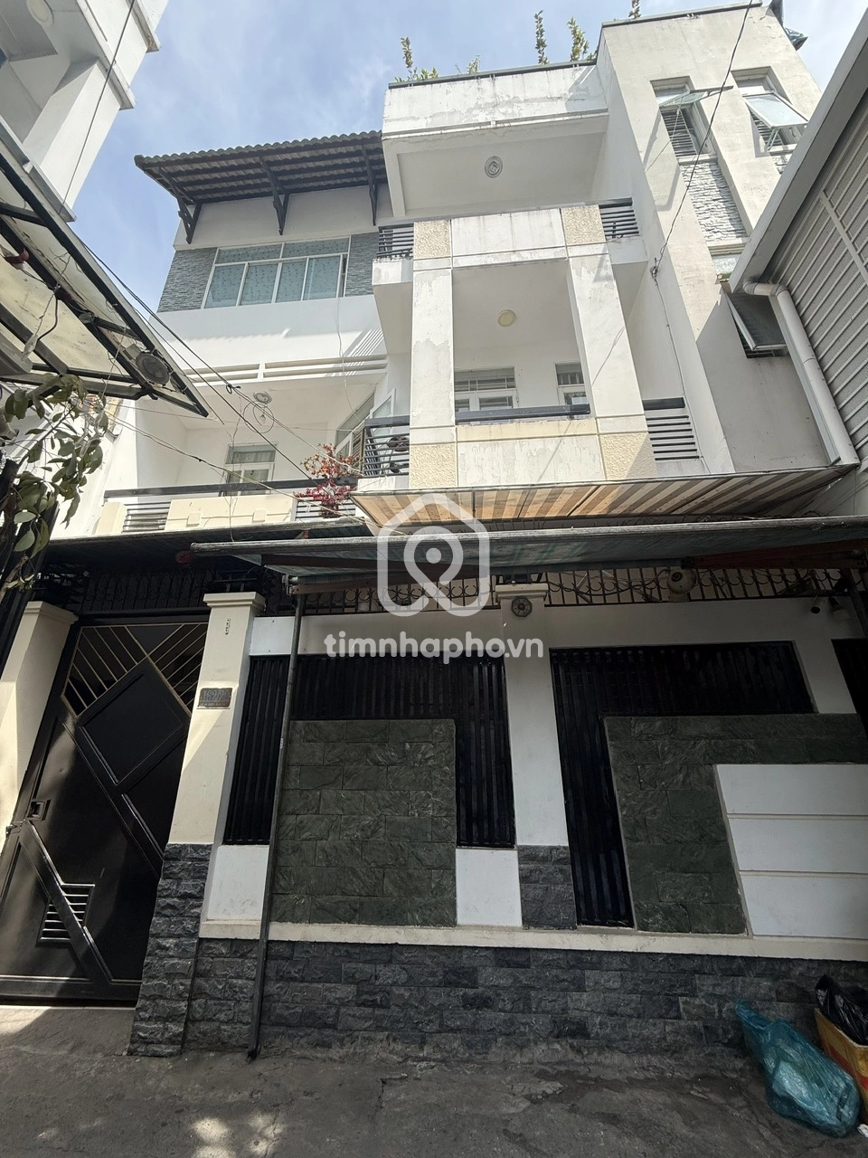 162/20 Đường Hồ Bá Kiện, Phường 15, Quận 10