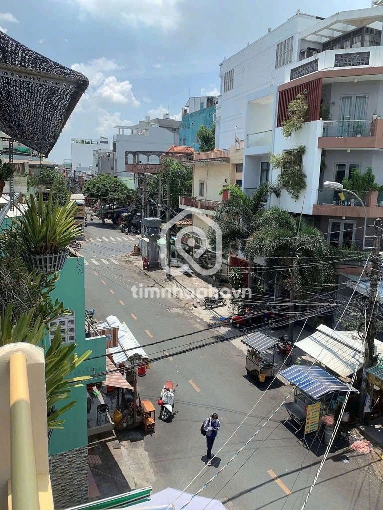 107 Đường Thái Phiên, Phường 1, Quận 11