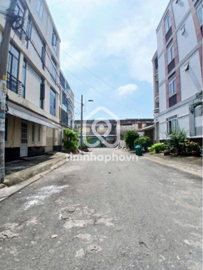 8 Đường Số 25, Phường Bình Phú