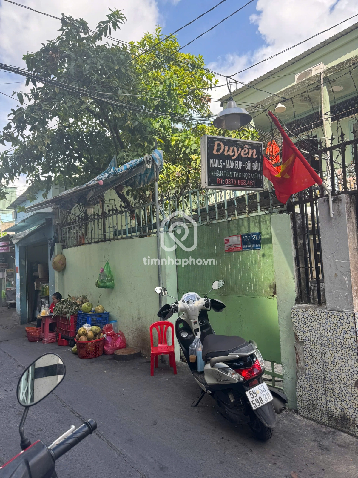 c132/210 Đường Đoàn Văn Bơ, 0