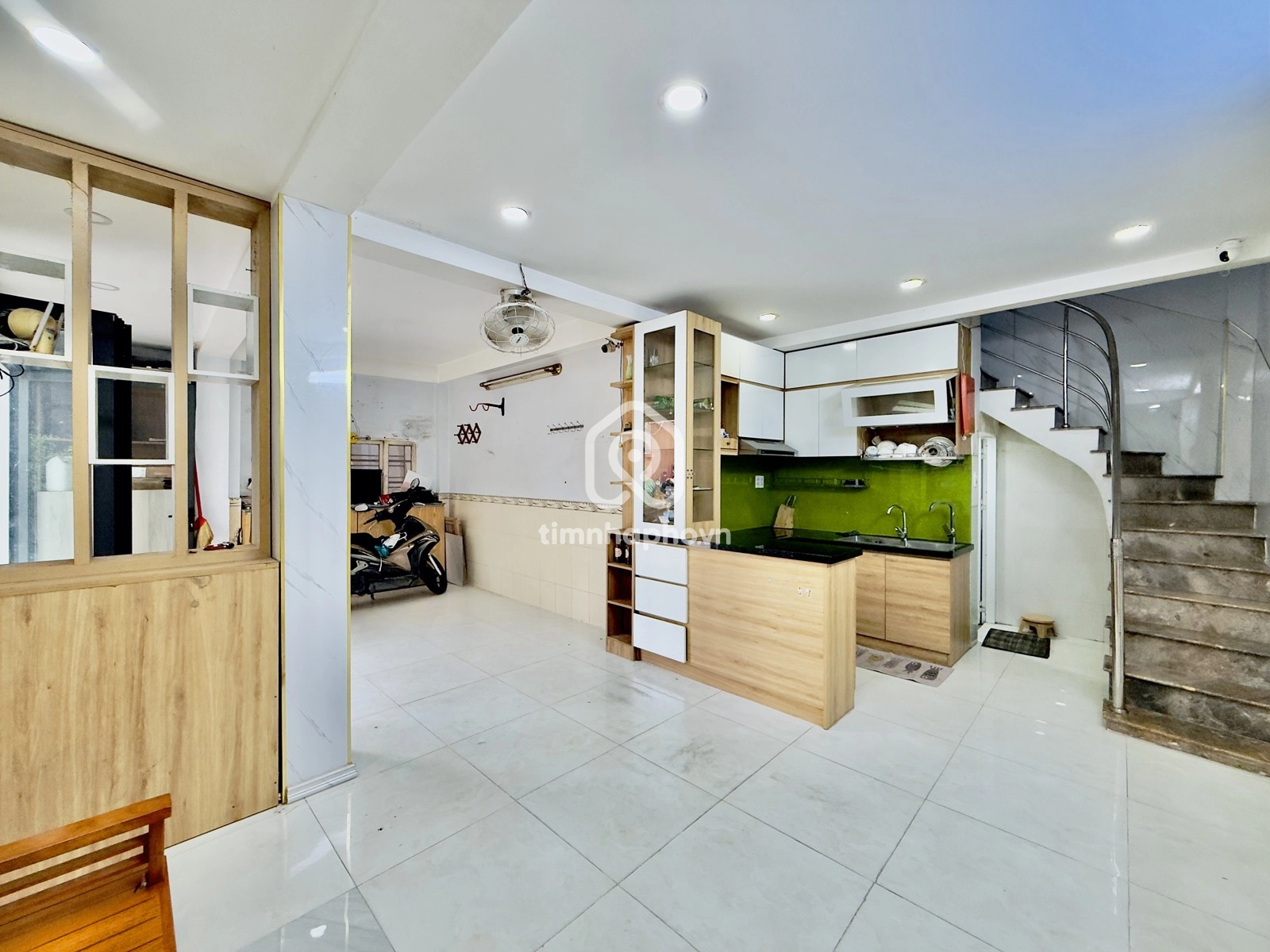 207/3A Đường Nguyễn Trọng Tuyển, Phường Phú Nhuận