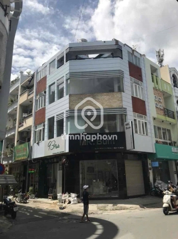 Nhà phố Mặt Tiền Đường Hoa Lan Phú Nhuận - 3 tầng - Giá Chỉ 29,9 Tỷ