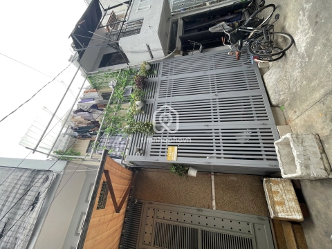 Nhà phố Hẻm Đường Trường Chinh Tân Phú - 2 tầng - Giá Chỉ 4,7 Tỷ