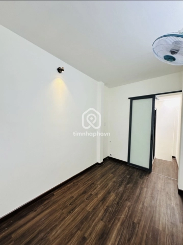 Nhà phố Hẻm Đường Cách Mạng Tháng Tám Quận 10 - 2 tầng - Giá Chỉ 2,85 Tỷ