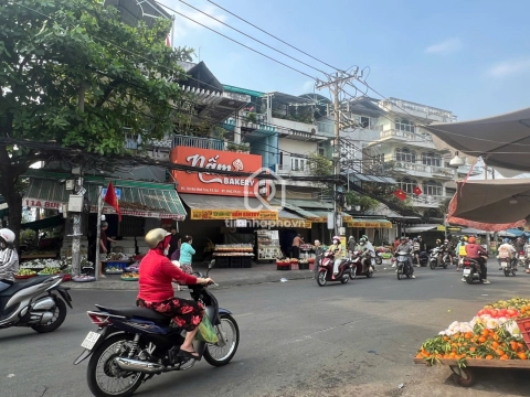 Nhà phố Mặt Tiền Đường Bùi Minh Trực Quận 8 - 4 tầng - Giá Chỉ 25 Tỷ