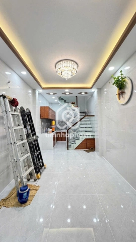 Nhà phố Hẻm Đường Lạc Long Quân Quận 11 - 4 tầng - Giá Chỉ 4,99 Tỷ