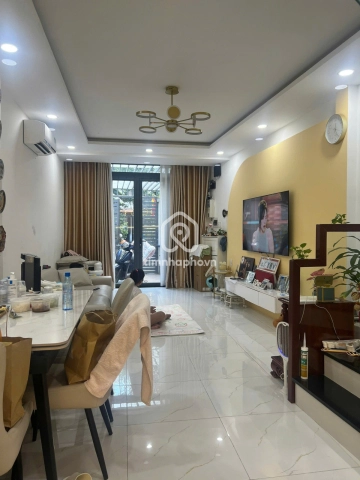 Nhà phố Hẻm Đường Phan Xích Long Phú Nhuận - 2 tầng - Giá Chỉ 7,5 Tỷ