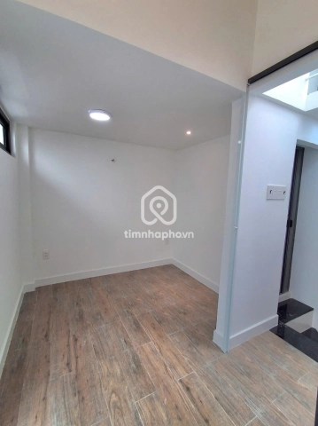 Nhà phố Hẻm Đường Bùi Minh Trực Quận 8 - 3 tầng - Giá Chỉ 2,49 Tỷ