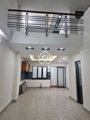 Nhà phố Hẻm Đường Phạm Văn Đồng Bình Thạnh - 3 tầng - Giá Chỉ 5,5 Tỷ