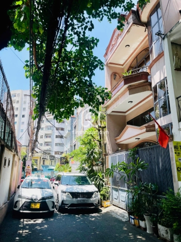 Nhà phố Mặt Tiền Đường Nguyễn Thị Huỳnh Phú Nhuận - 4 tầng - Giá Chỉ 16 Tỷ