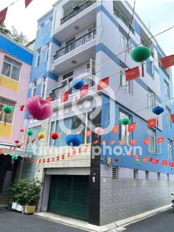 Nhà phố Hẻm Đường Thích Quảng Đức Phú Nhuận - 5 tầng 