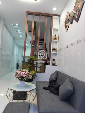 Nhà phố Hẻm Đường Cách Mạng Tháng Tám Quận 3 - 2 tầng 