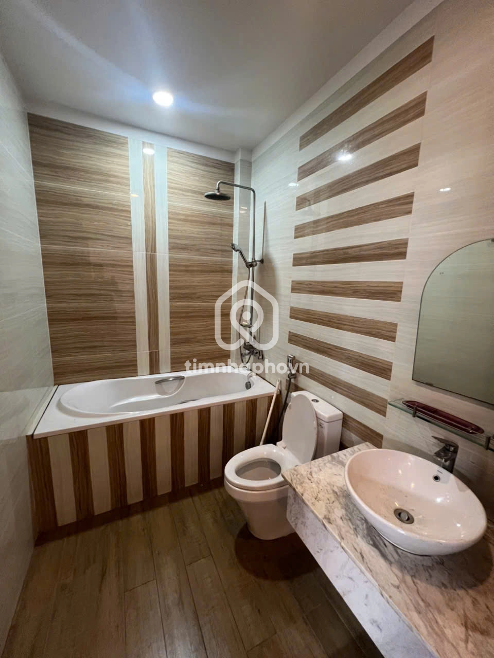 284/12 Đường Nguyễn Trọng Tuyển, Phường Phú Nhuận